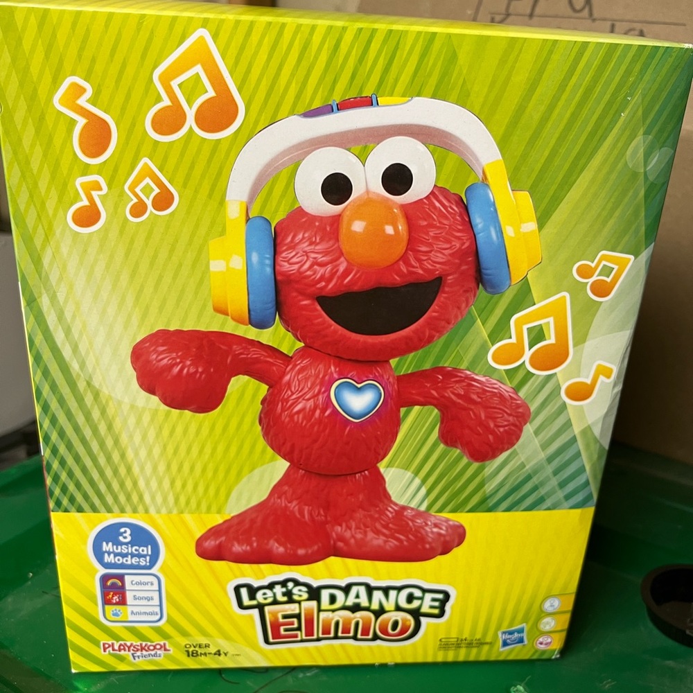 Lets dance elmo